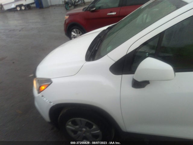 Chevrolet TRAX LS 2018 3GNCJKSB5JL236353 Image 6