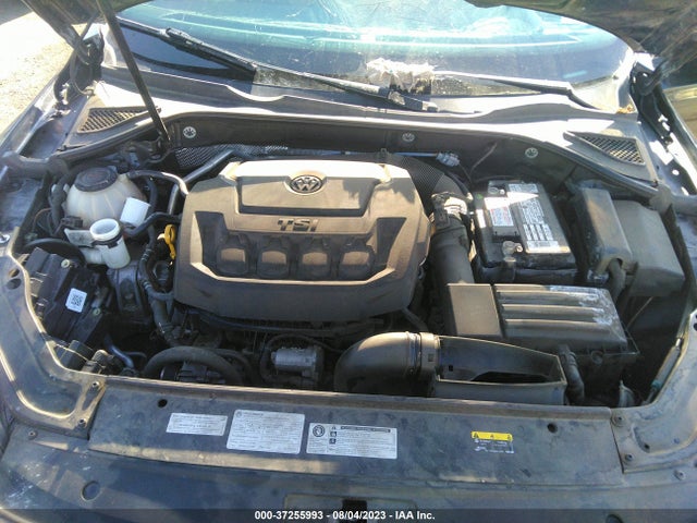 1VWAA7A38JC040150 Volkswagen Passat R-line