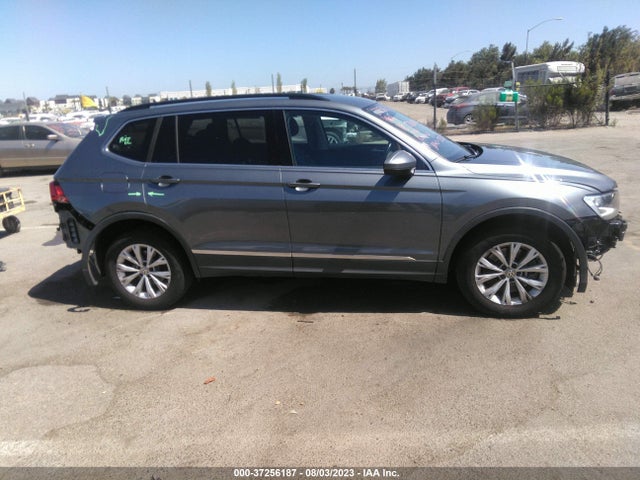 3VV3B7AXXJM029503 Volkswagen Tiguan Sel/se