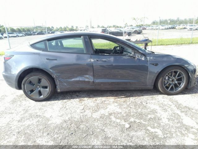5YJ3E1EA3PF549273 Tesla MODEL 3