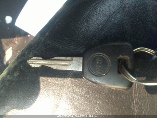 2000 ACURA TL VIN: 19UUA5663YA013811