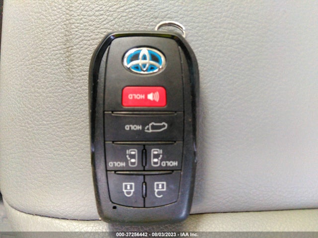 Toyota SIENNA XLE 2021 5TDYRKEC2MS072392 Image 11