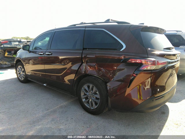 Toyota SIENNA XLE 2021 5TDYRKEC2MS072392 Image 3