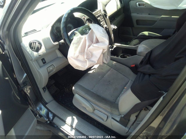 2014 HONDA PILOT LX VIN: 5FNYF3H24EB002996