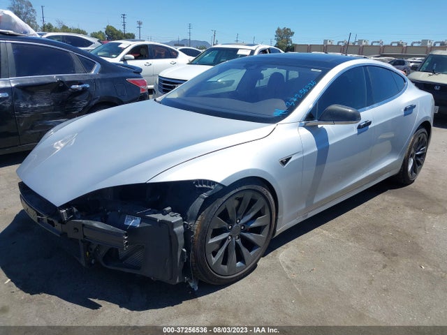 Tesla Model S 70 Kwh 2016 5YJSA1E10GF152403 Image 2