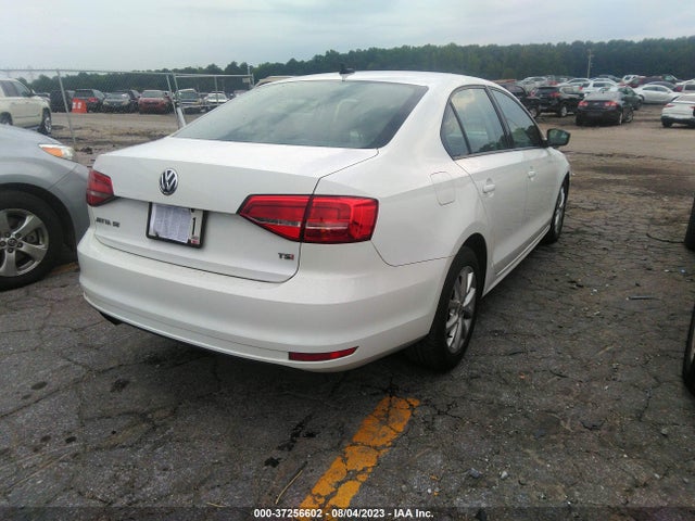 3VWD17AJ0FM245530 Volkswagen Jetta Sedan 1.8t Se