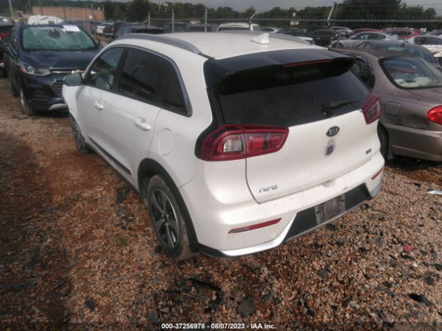 KNDCB3LC9K5352207 KIA NIRO LX