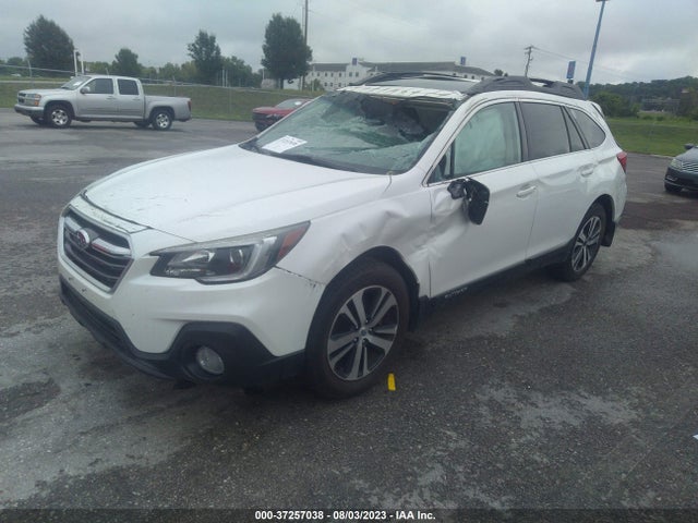 Subaru Outback Limited 2018 4S4BSAKC3J3384447 Image 2