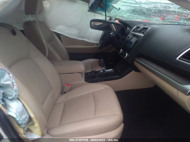 Subaru Outback Limited 2018 4S4BSAKC3J3384447 Image 5