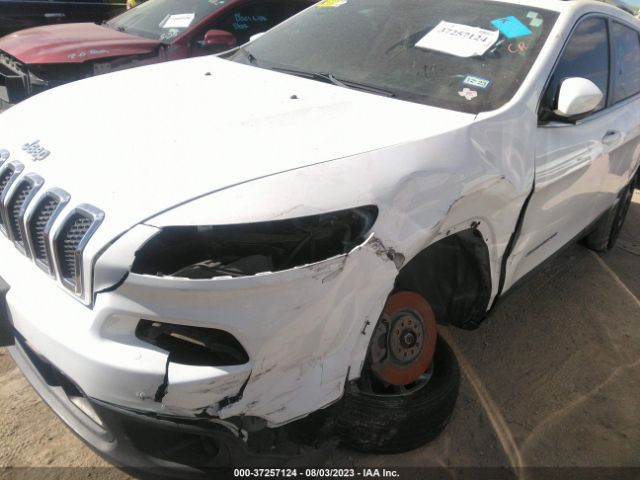 1C4PJLLB3JD518656 Jeep Cherokee Latitude Plus
