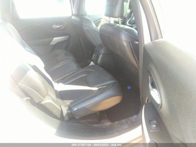 1C4PJLLB3JD518656 Jeep Cherokee Latitude Plus