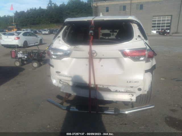 Toyota Highlander Le 2016 5TDBKRFH8GS305080 Image 9