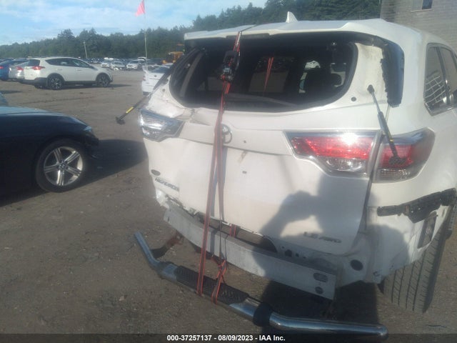 Toyota Highlander Le 2016 5TDBKRFH8GS305080 Image 13
