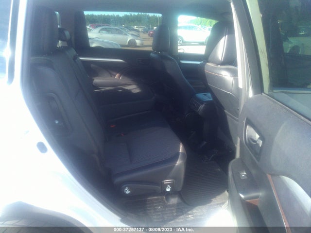 Toyota Highlander Le 2016 5TDBKRFH8GS305080 Image 15