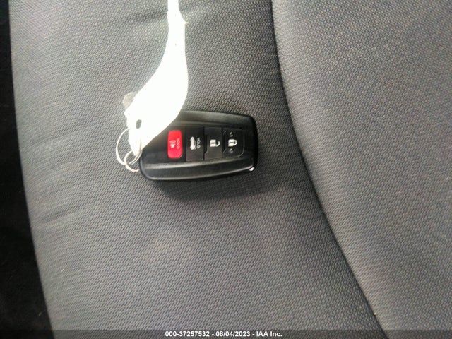 Toyota Corolla Hybrid Le 2022 JTDEAMDE9NJ043253 Image 11