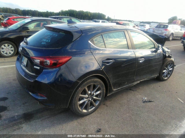 2018 MAZDA MAZDA3 5-DOOR GRAND TOURING VIN: 3MZBN1M31JM162817
