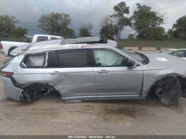 1C4RJKDGXN8528256 Jeep Grand Cherokee L Overland