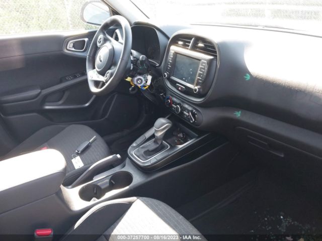 KNDJ63AU7L7724530 KIA Soul Gt-line