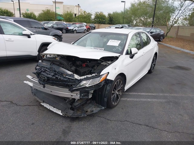 Toyota CAMRY SE 2018 JTNB11HK9J3049825 Image 2