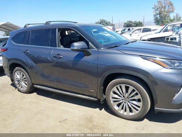 Toyota Highlander Hybrid Platinum 2023 5TDEBRCH1PS128258 Image 5