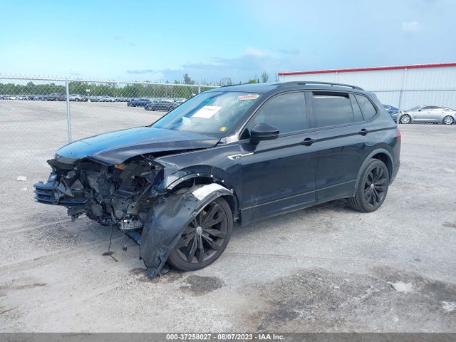 3VV3B7AX8LM126606 Volkswagen Tiguan Se/sel/se R-line Black