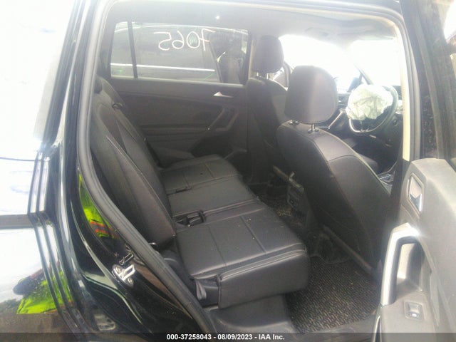 3VV2B7AX8LM027490 Volkswagen TIGUAN SE