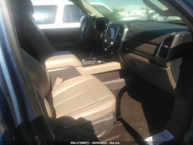 1FMJU1JT9KEA06193 Ford Expedition Xlt