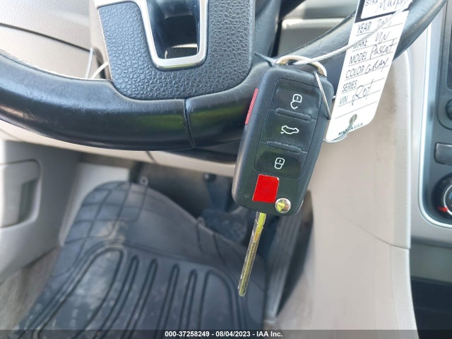 1VWAS7A3XFC007168 Volkswagen Passat 1.8t Wolfsburg Ed