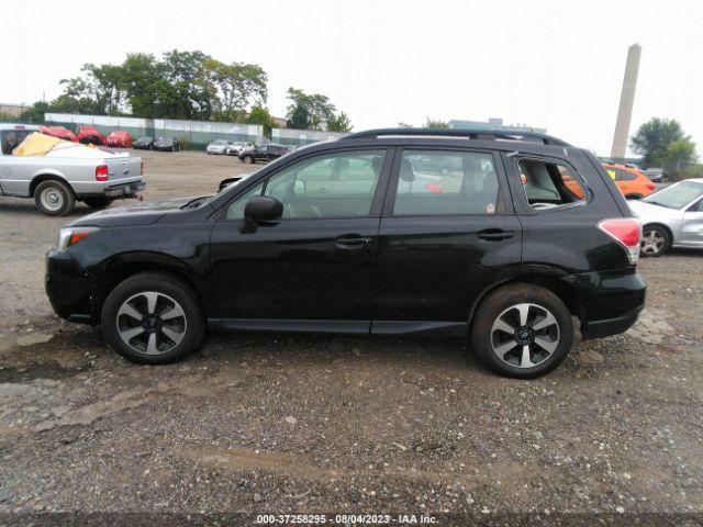 JF2SJABCXJH427922 Subaru Forester