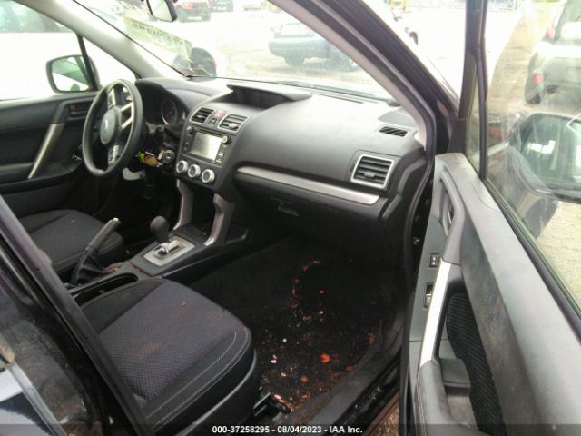 JF2SJABCXJH427922 Subaru Forester