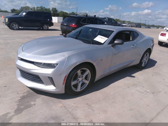 Chevrolet Camaro 1lt 2016 1G1FB1RS8G0157843 Image 2