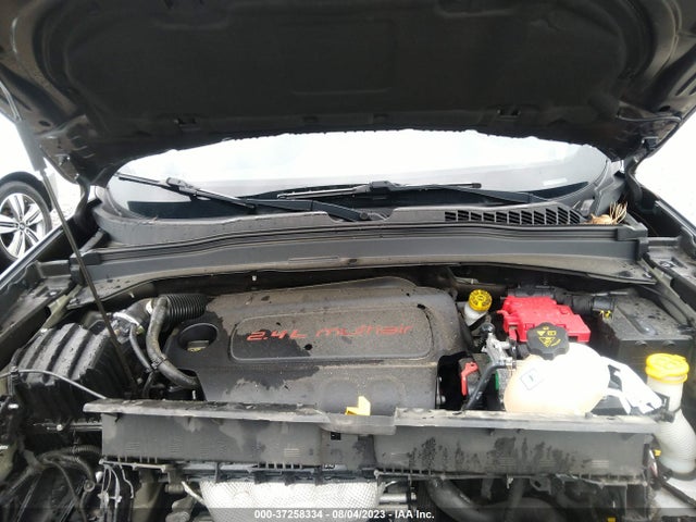 ZACCJABB0JPH34521 Jeep Renegade Altitude