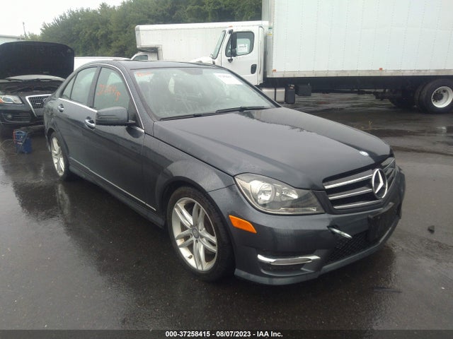 2014 MERCEDES-BENZ C-CLASS C 300 VIN: WDDGF8ABXEG190096