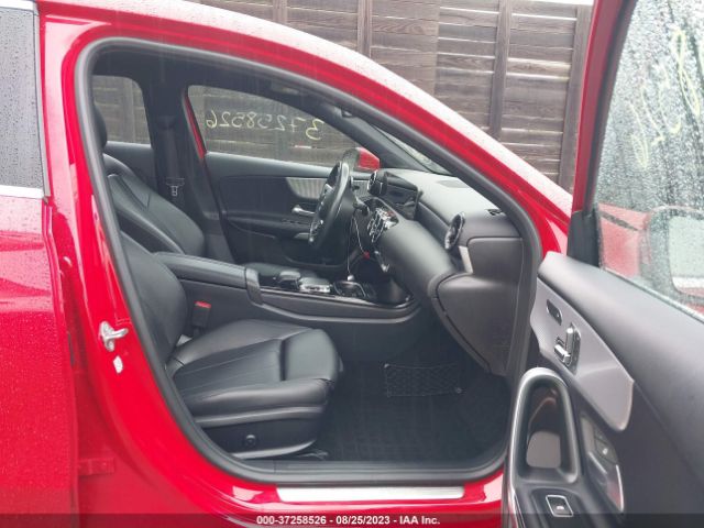WDD3G4FB3LW042470 Mercedes-Benz A-class A 220