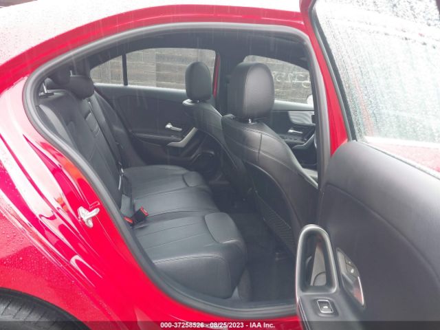 WDD3G4FB3LW042470 Mercedes-Benz A-class A 220