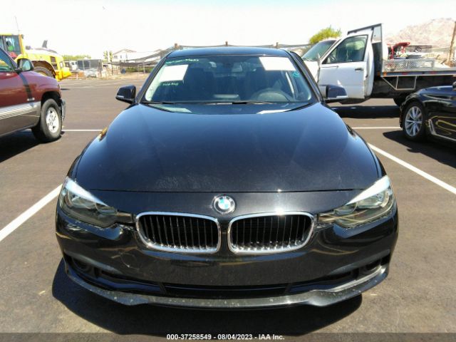 WBA8A9C50GK618152 BMW 3 Series 320i