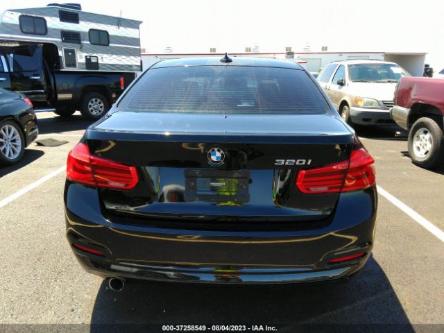 WBA8A9C50GK618152 BMW 3 Series 320i