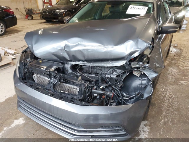3VWD17AJXFM321951 Volkswagen Jetta Sedan 1.8t Se W/connectivity