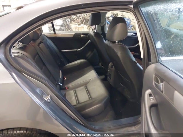 3VWD17AJXFM321951 Volkswagen Jetta Sedan 1.8t Se W/connectivity