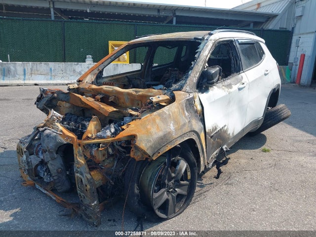 3C4NJDBBXNT223892 Jeep Compass Latitude 4x4