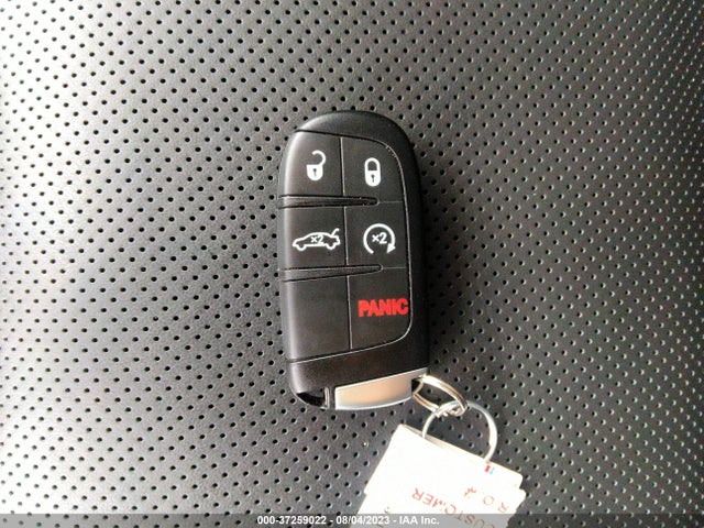 2023 Chrysler 300, VIN: 2C3CCASG9PH557925