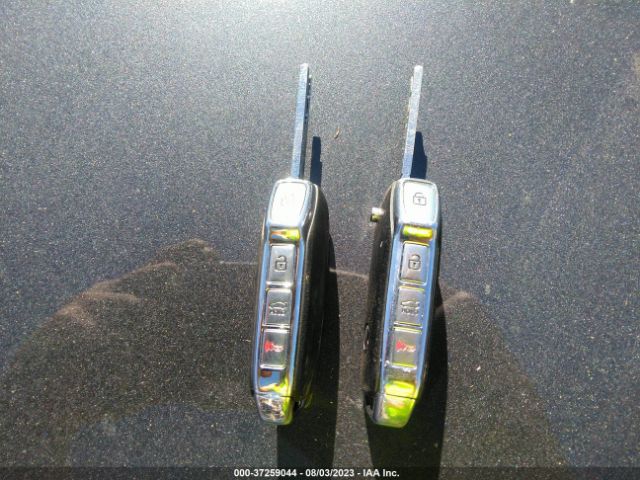 3KPF24AD1LE174877 KIA Forte Lxs