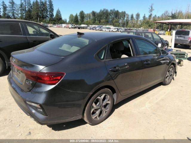 3KPF24AD1LE174877 KIA Forte Lxs