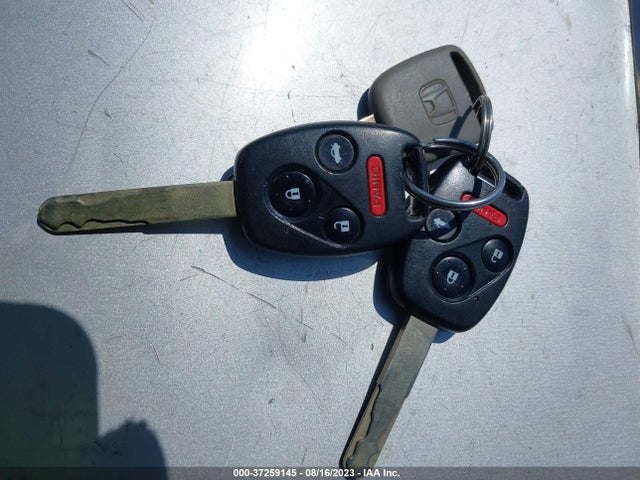 2013 HONDA CIVIC SDN LX VIN: 19XFB2F56DE200669