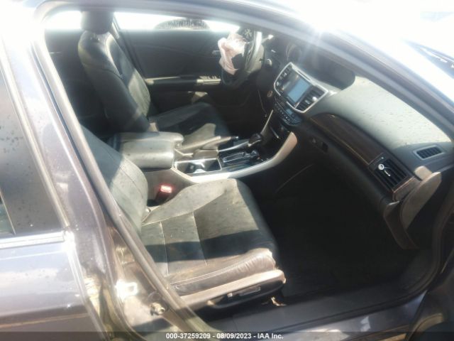 1HGCR2F81HA063160 Honda Accord Sedan Ex-l