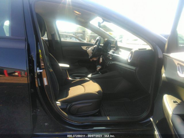 3KPF24AD3PE647281 KIA Forte Lxs