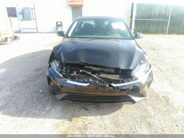 3KPF24AD3PE647281 KIA Forte Lxs
