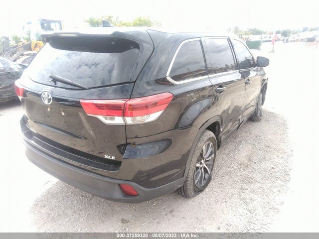 2017 TOYOTA HIGHLANDER XLE VIN: 5TDKZRFH5HS525564