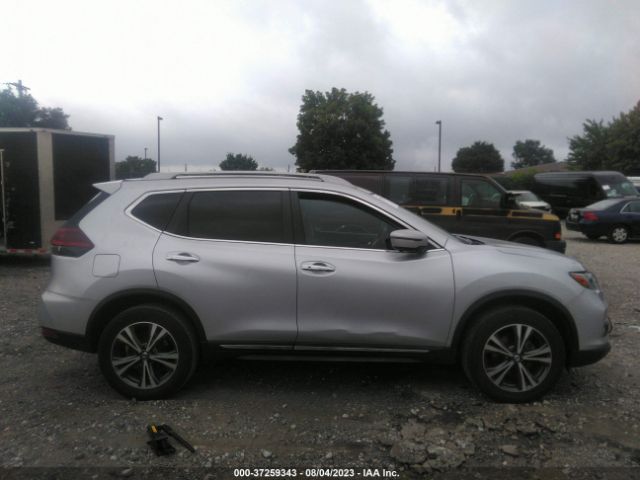 5N1AT2MV5JC780733 Nissan Rogue Sl