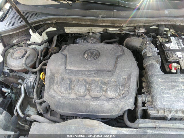 3VV0B7AX6JM130833 Volkswagen TIGUAN S